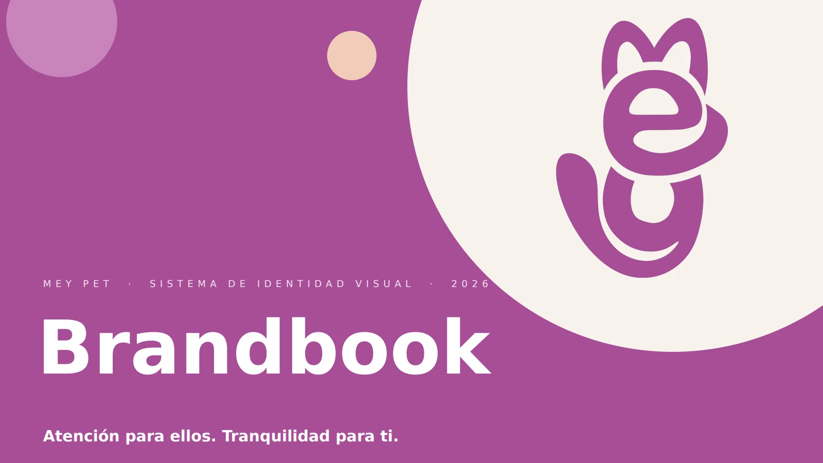 Portada del brandbook de MeyPet, con su identidad púrpura y formas curvas
